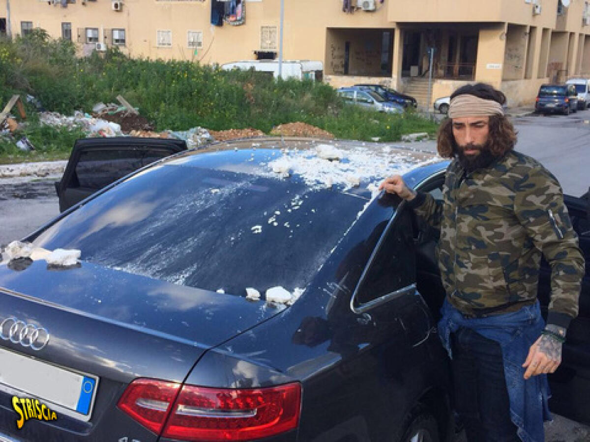 PALERMO: Spari contro troupe di "Striscia la Notizia" allo Zen - 