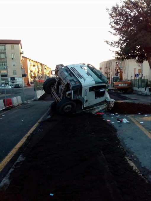 CATANIA: Circonvallazione chiusa pure stanotte per i lavori stradali