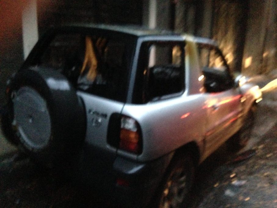 PATERNO': Tre auto a fuoco questa notte