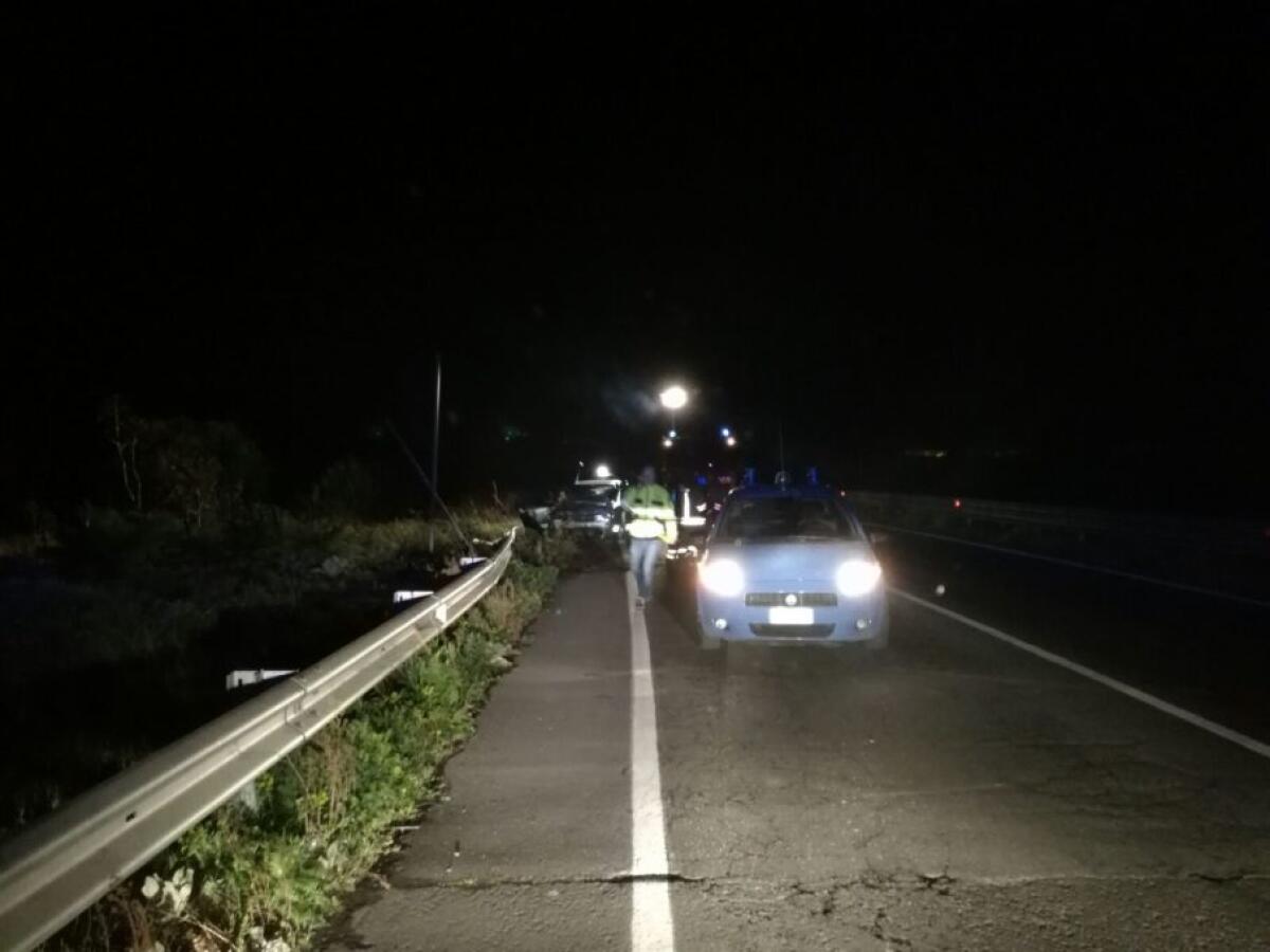 SS 284 INCIDENTE NELLA NOTTE A PERDERE LA VITA 26 ADRANITA - 