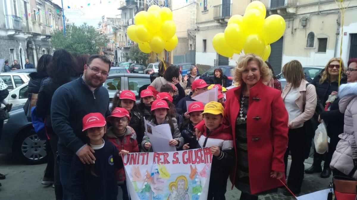 PATERNO': Visita della Scuola Primaria “Giovanni XXIII” presso la Chiesa “Madonna delle Grazie in ricorrenza della Festa di S. Giuseppe - 