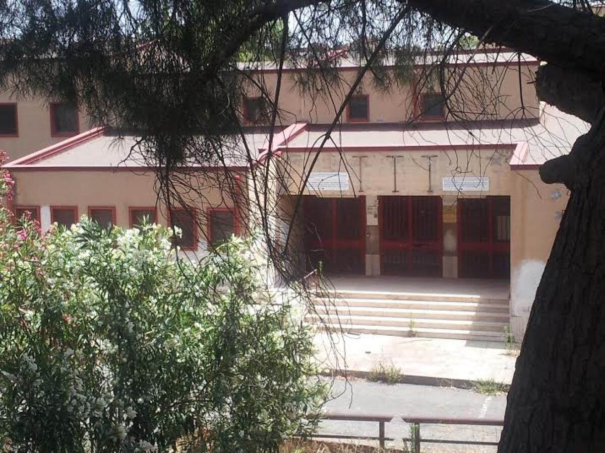 PATERNO': ORDINANZA DI CHIUSURA PLESSO FALCONIERI - 