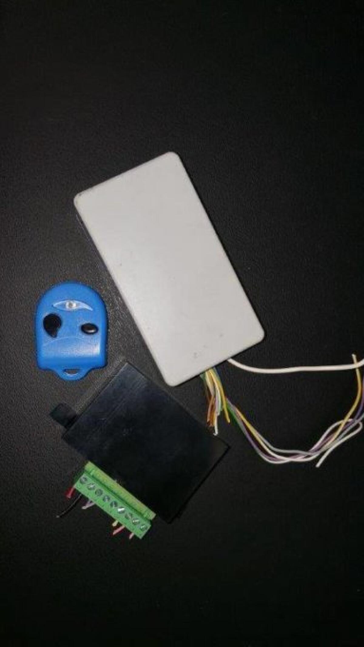 RAGUSA: Sequestrato sofisticato meccanismo di alterazione collocato su un cronotachigrafo - 