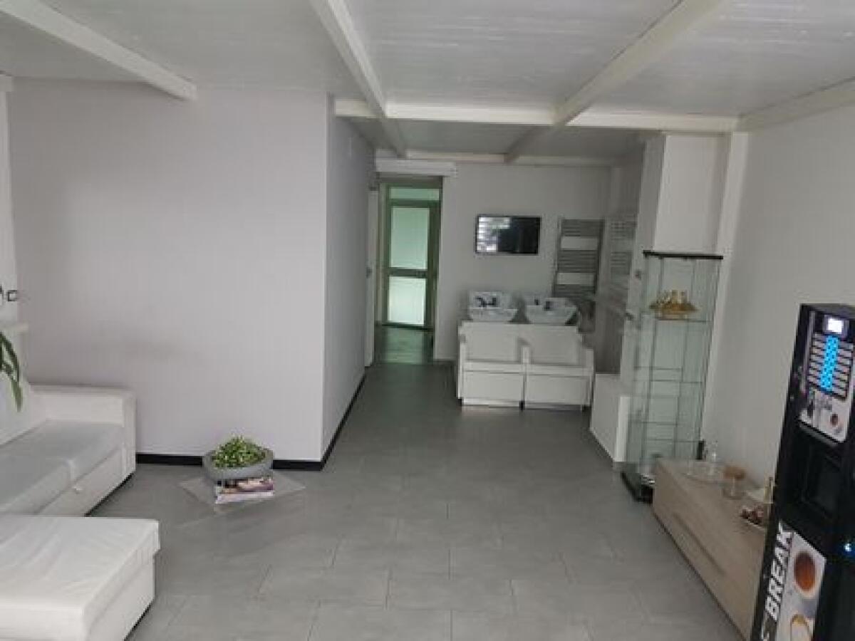 CATANIA: Sequestrato ennesimo centro estetico hot - FOTO - 