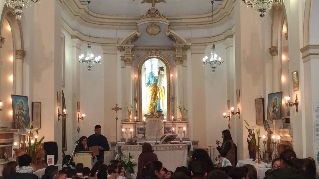 PATERNO': Visita della Scuola Primaria “Giovanni XXIII” presso la Chiesa “Madonna delle Grazie in ricorrenza della Festa di S. Giuseppe