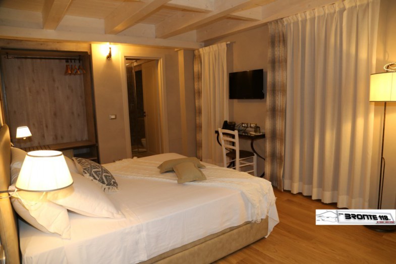 CESARO’: RIAPRE VILLA MIRAGLIA, RESORT IN UN PANORAMA DA FAVOLA – LE FOTO