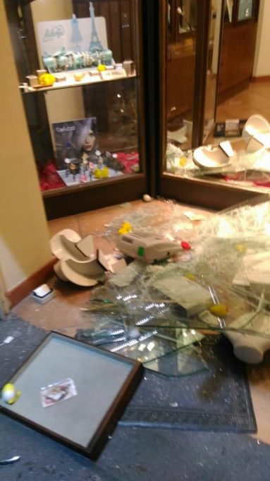 MOTTA SANT'ANASTASIA: Furto in gioielleria nella notte