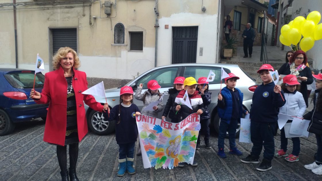 PATERNO': Visita della Scuola Primaria “Giovanni XXIII” presso la Chiesa “Madonna delle Grazie in ricorrenza della Festa di S. Giuseppe