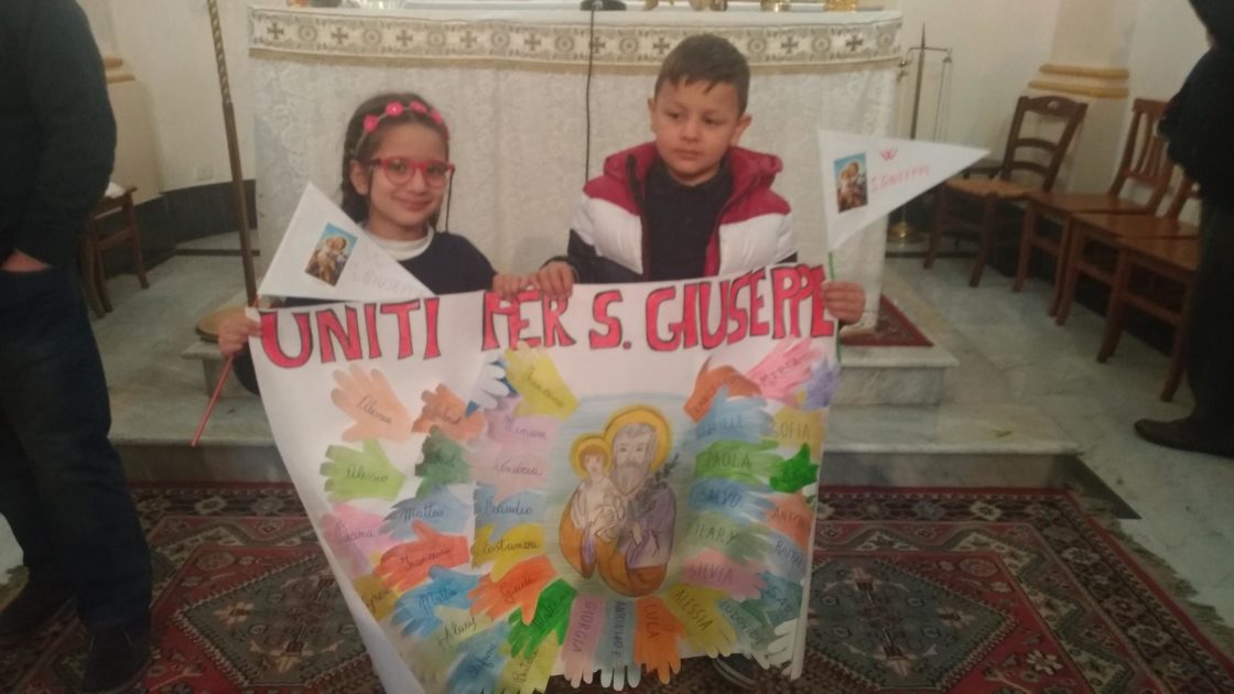 PATERNO': Visita della Scuola Primaria “Giovanni XXIII” presso la Chiesa “Madonna delle Grazie in ricorrenza della Festa di S. Giuseppe