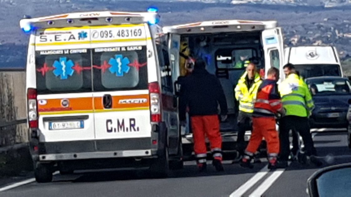 INCIDENTE BIVIO RAGALNA, 2 FERITI - FOTO