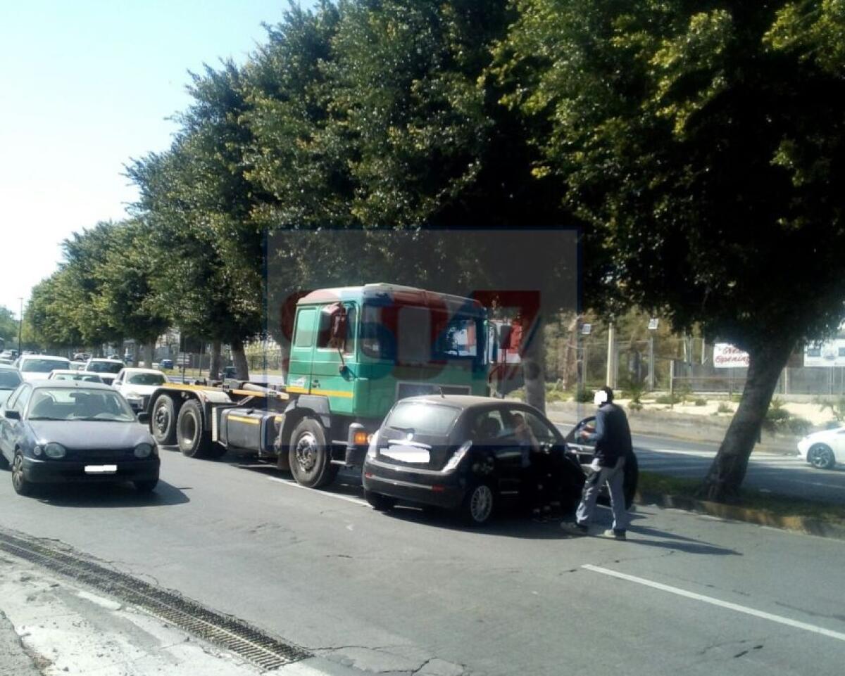 CATANIA: Incidente alla circonvallazione - 