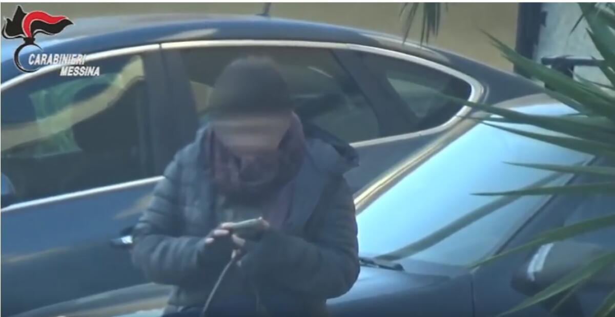 MESSINA: Truffa, falsi ciechi con lo smartphone, 3 indagati - VIDEO - 