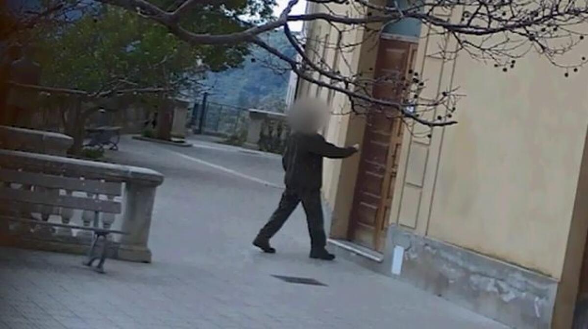 FICARRA(ME): Indagati per assenteismo metà degli impiegati del Comune - 