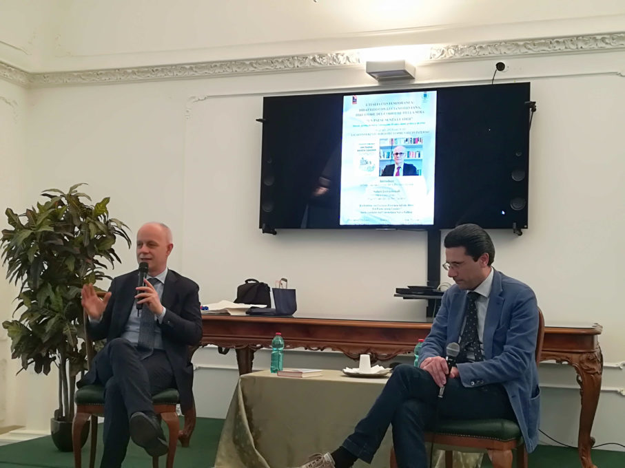 PATERNO': Una biblioteca gremita di gente ha accolto il Direttore del Corsera