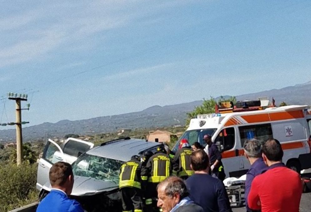 PATERNO': GRAVISSIMO INCIDENTE SULLA SS284 MUORE UNA 43ENNE DI BIANCAVILLA