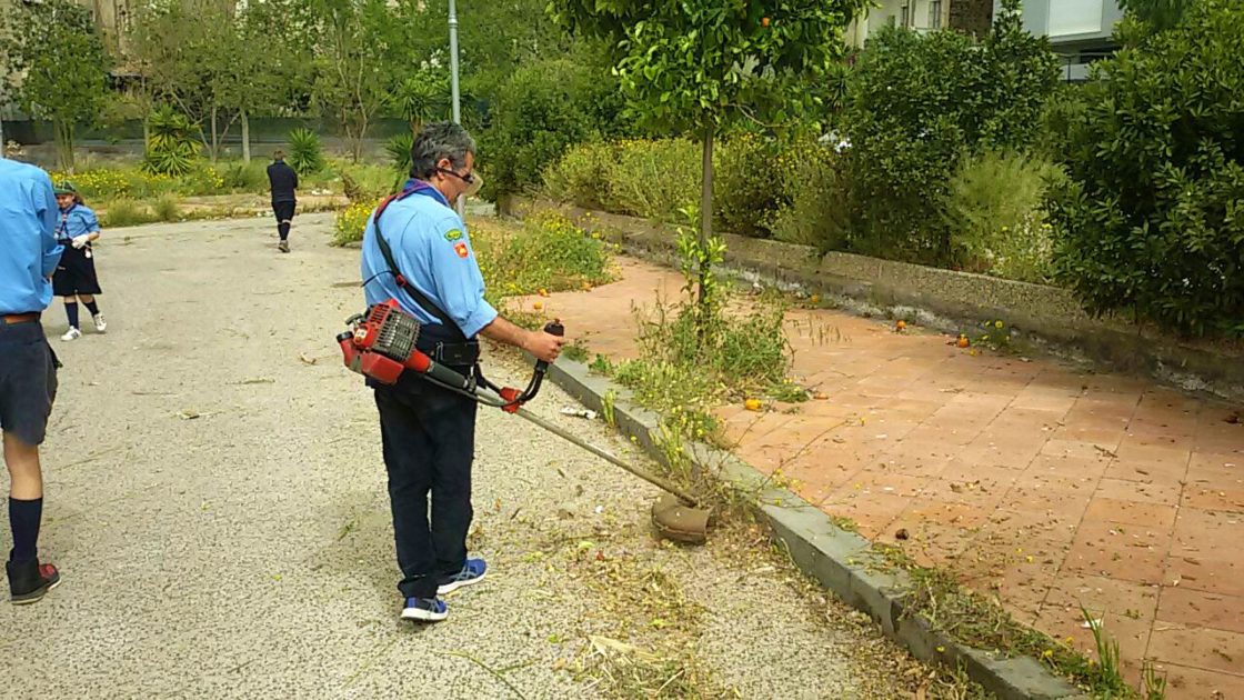 PATERNO':Il gruppo scout agesci Paternò 3 adotta piazza La Russa - FOTO