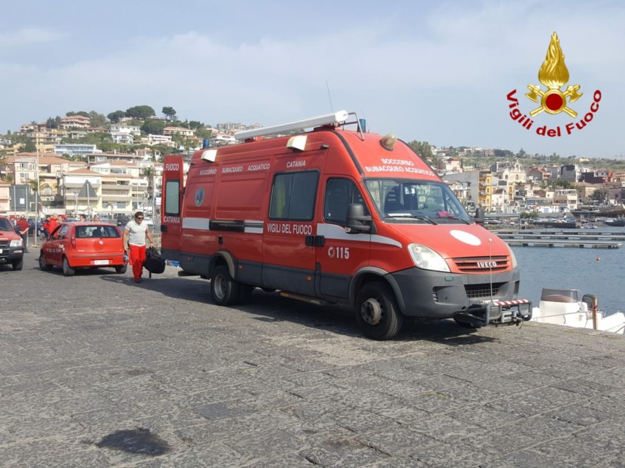 ACITREZZA: Proseguono le ricerche del sub disperso - FOTO