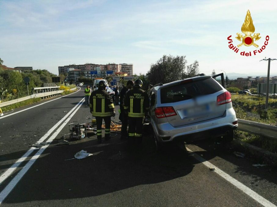 PATERNO': GRAVISSIMO INCIDENTE SULLA SS284 MUORE UNA 43ENNE DI BIANCAVILLA