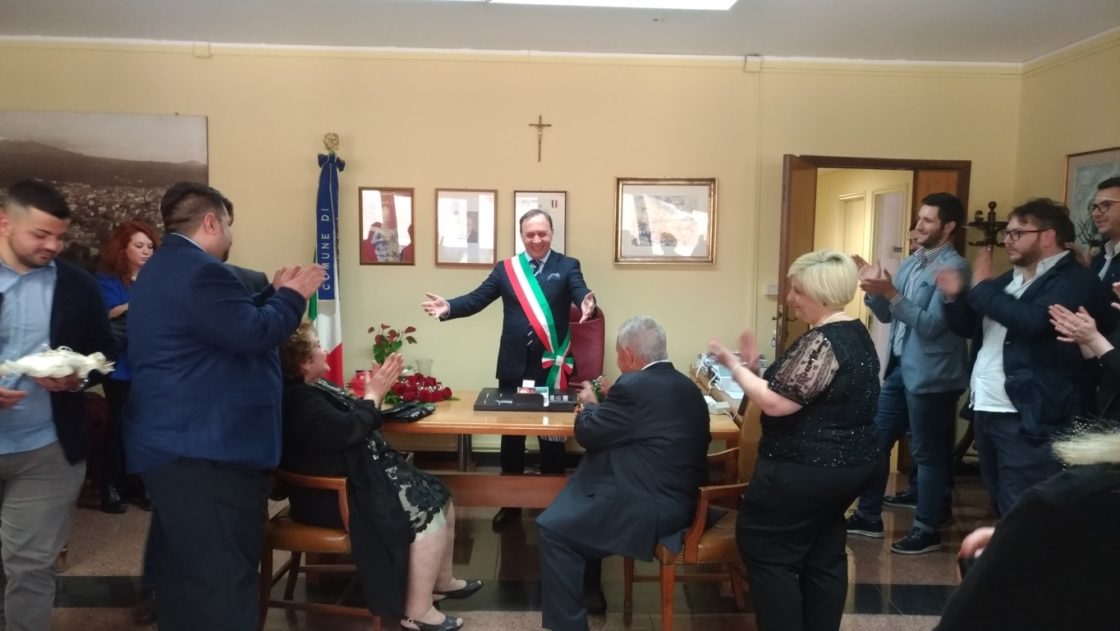 PATERNO': I 50 ANNI DI MATRIMONIO DI MARIO E ROSALIA