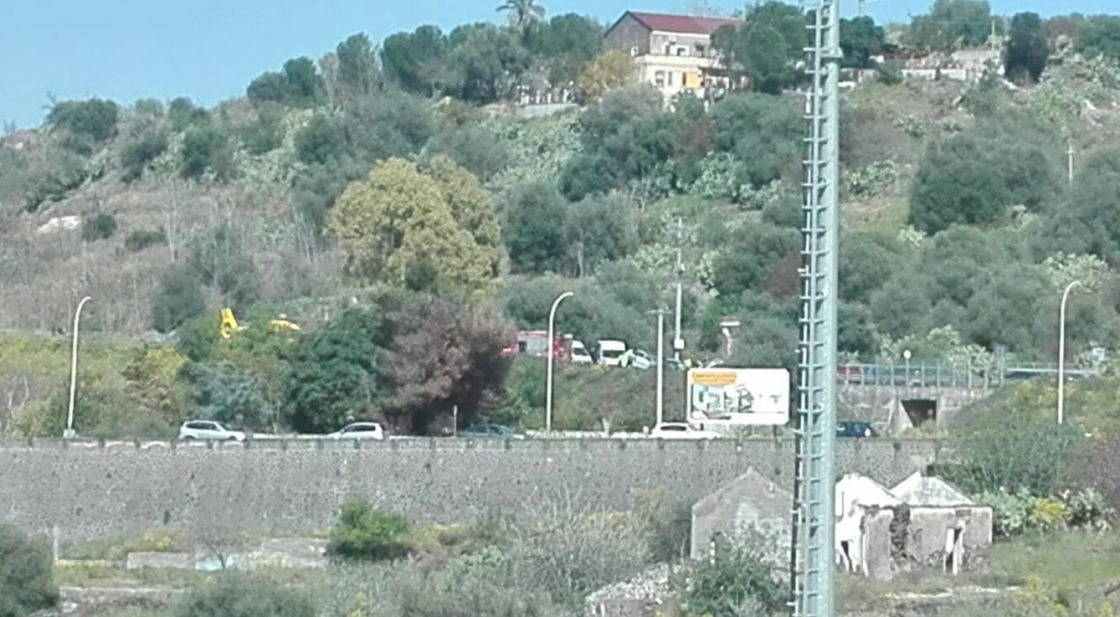 PATERNO': GRAVISSIMO INCIDENTE SULLA SS284 MUORE UNA 43ENNE DI BIANCAVILLA