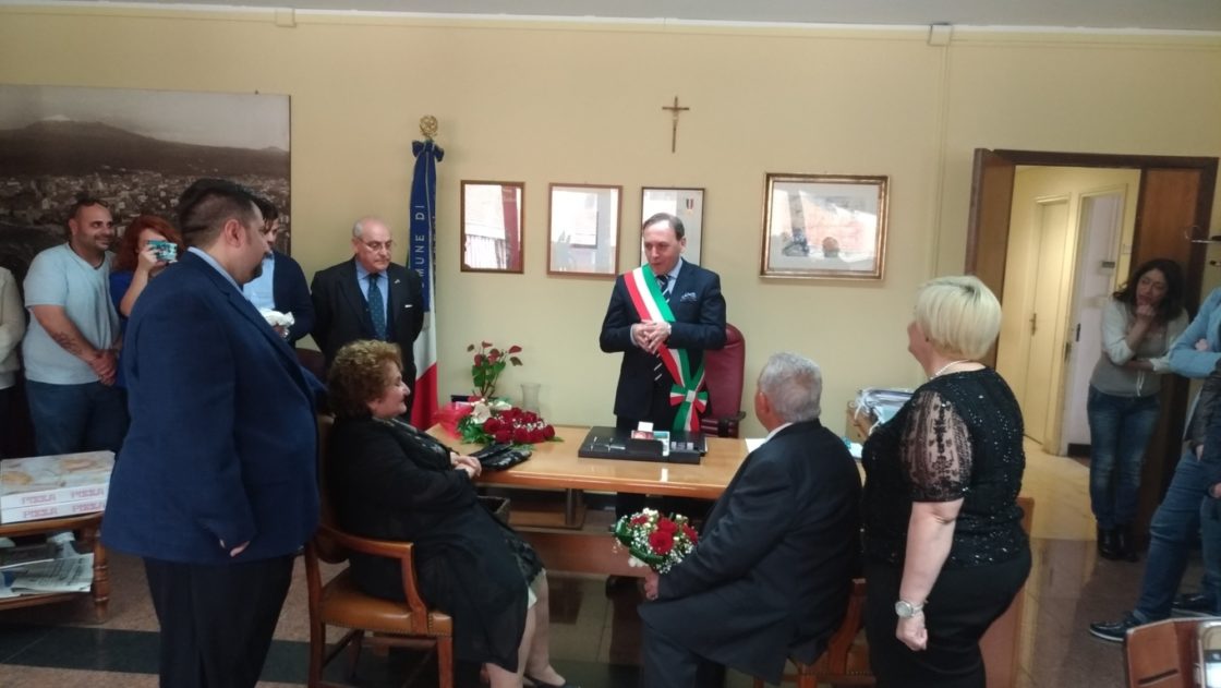 PATERNO': I 50 ANNI DI MATRIMONIO DI MARIO E ROSALIA