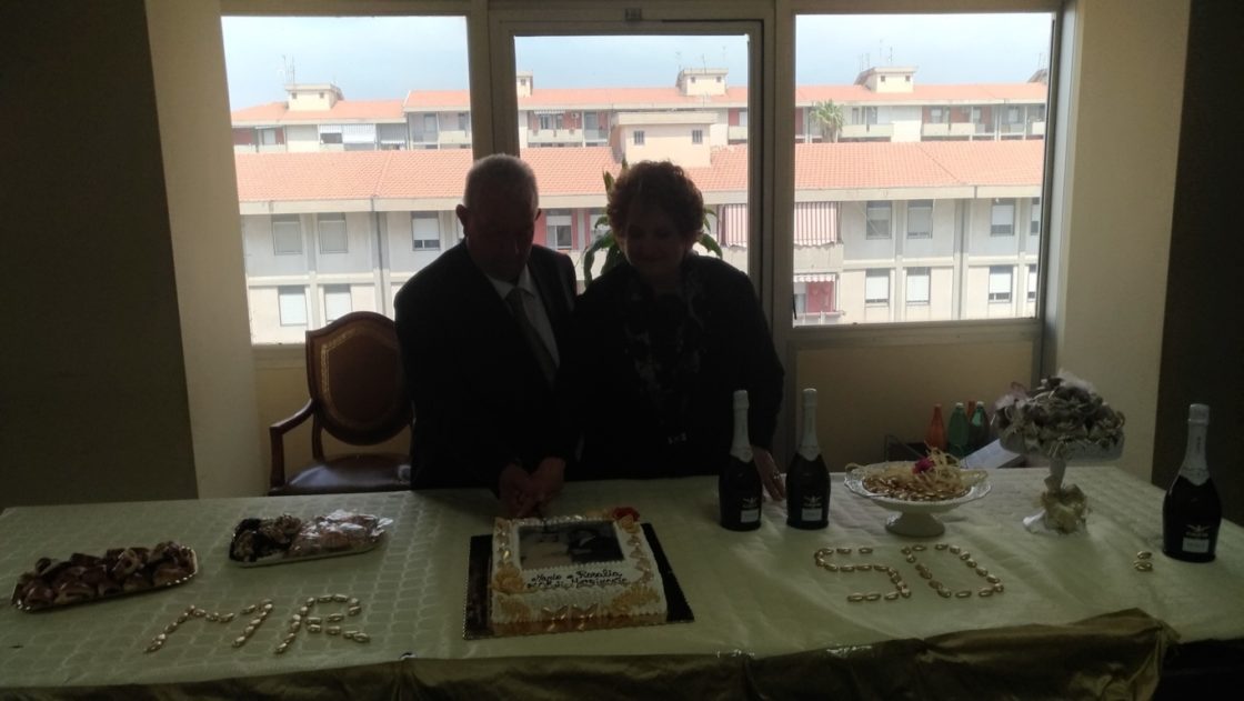 PATERNO': I 50 ANNI DI MATRIMONIO DI MARIO E ROSALIA