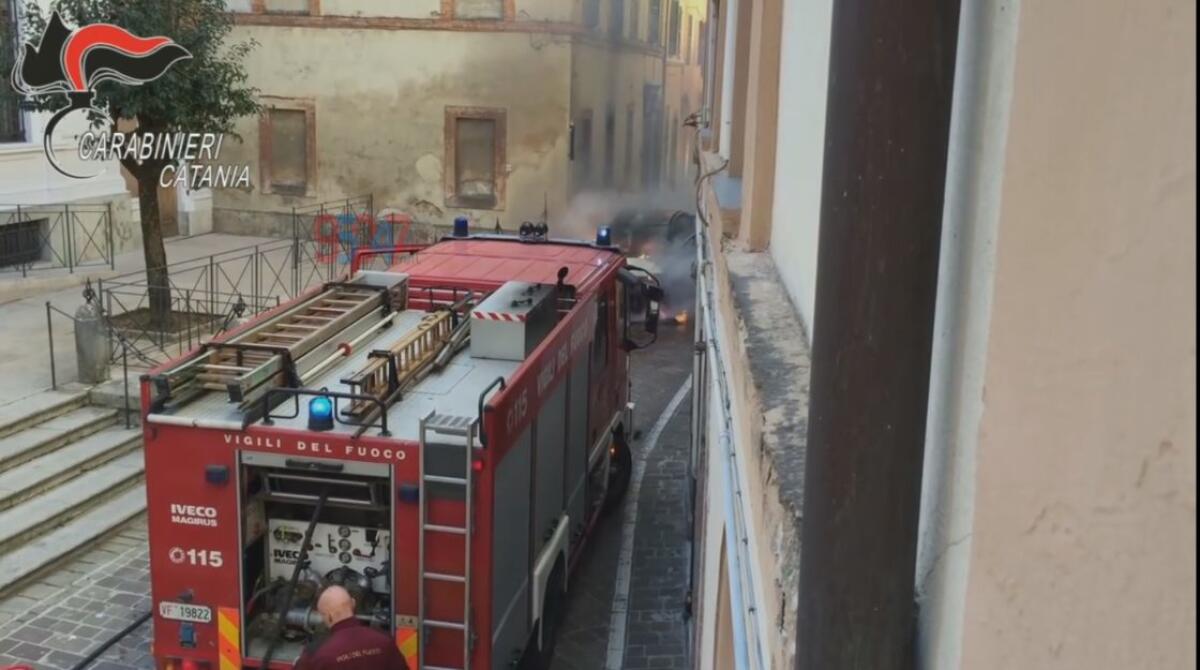 PATERNO': Due arrestati per gli incendi alle automobili - 