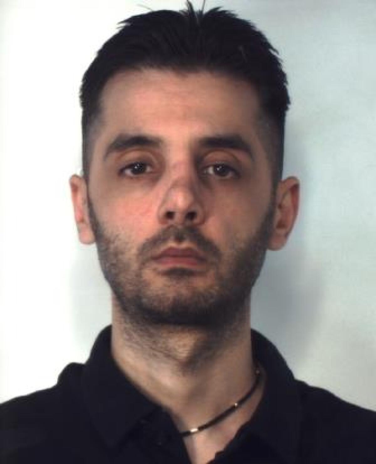 CATANIA: Girava armato di pistola con il colpo in canna - 