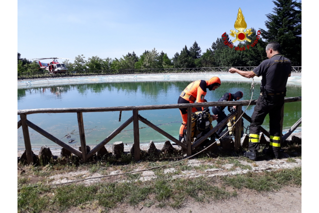 SANTA LUCIA DEL MELA: Uomo cade in una vasca d’acqua e muore