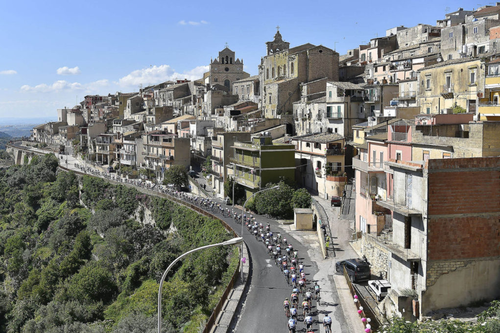 GIRO D'ITALIA: 4° Tappa Catania - Caltagirone - LE FOTO