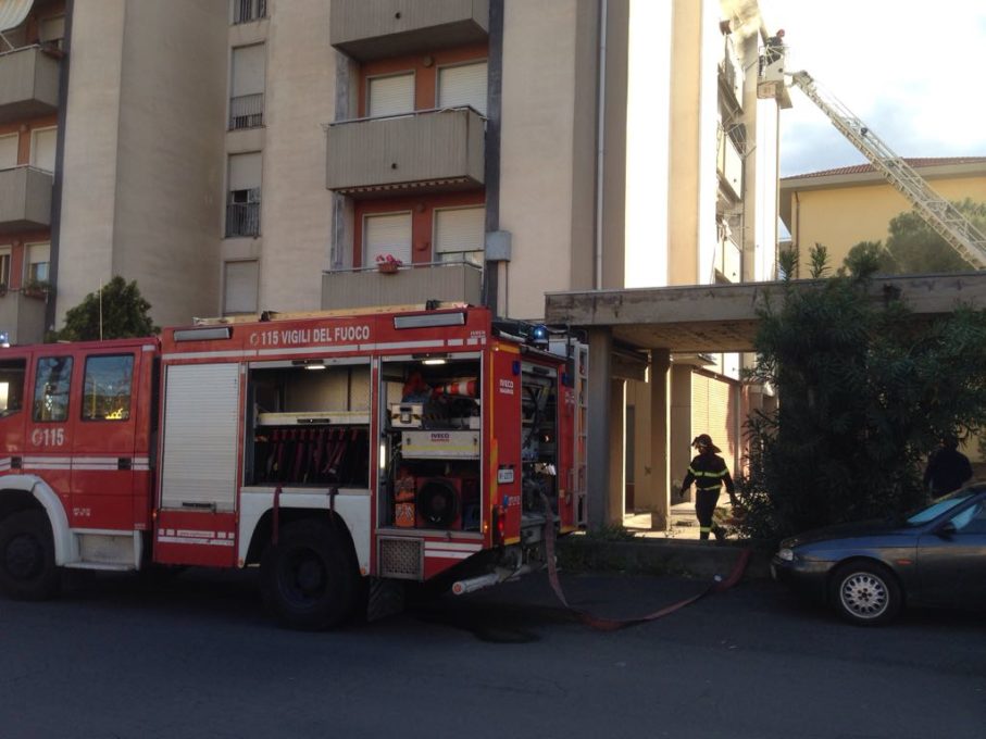 PATERNO': CITTADINO TIENE IN ANSIA UN QUARTIERE, PAURA IN VIALE DE PLATANI