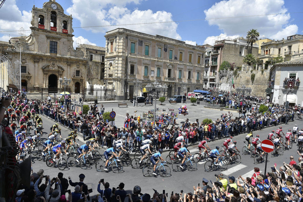 GIRO D'ITALIA: 4° Tappa Catania - Caltagirone - LE FOTO