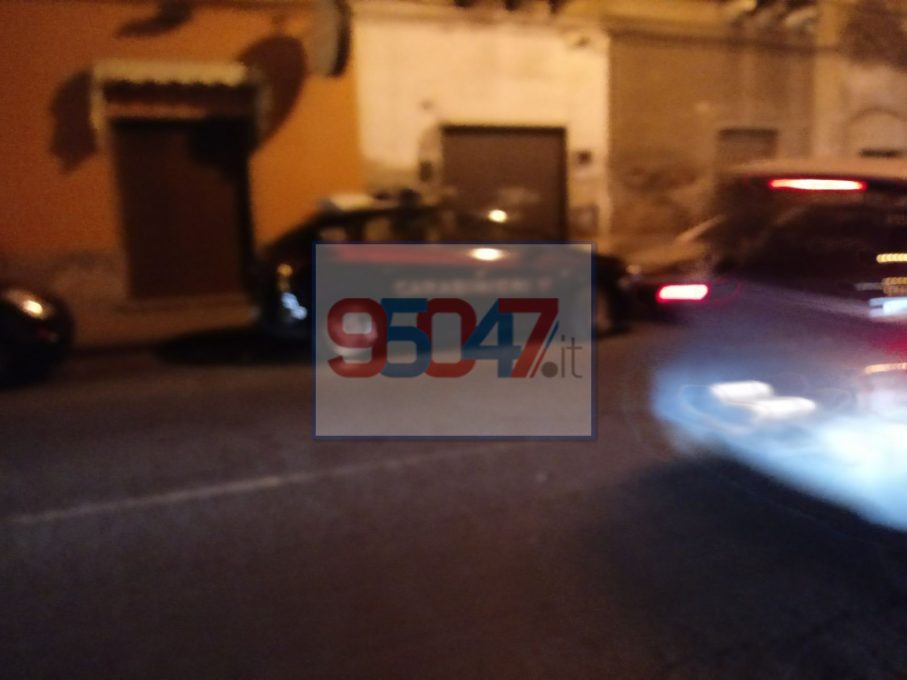 PATERNO': DUE AUTO IN FIAMME, IN VIA MIGNEMI