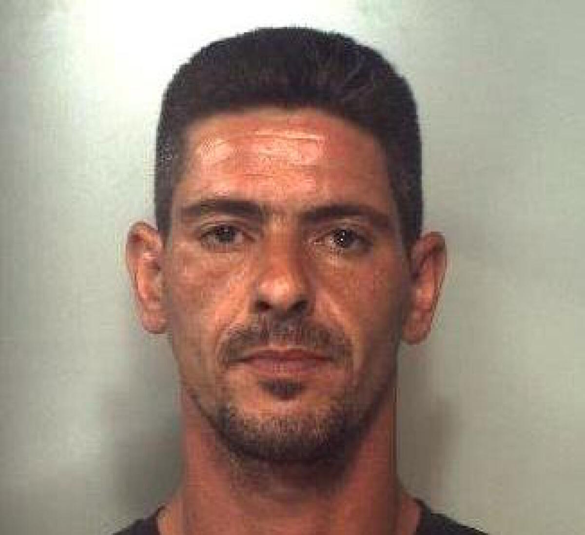 MISTERBIANCO: zuffa tra cognati per soldi: uno dei 2 picchia i carabinieri - 