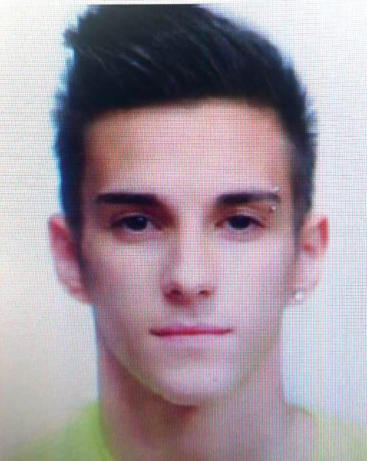 PEDARA: Aveva svaligiato appartamento. ladro incastrato dalle telecamere. - 