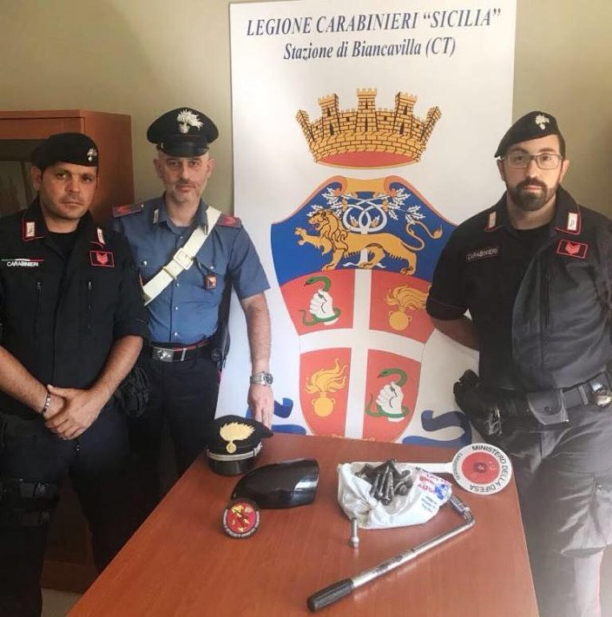 BIANCAVILLA: Arrestati due Adraniti per la truffa dello specchietto - 