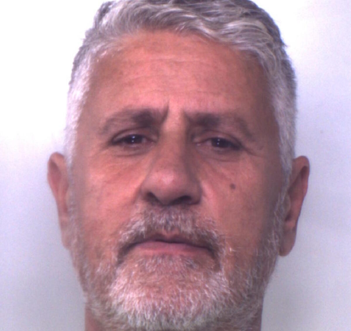 ACI CATENA: Aveva rapinato un furgone carico di merce, identificato e arrestato dai Carabinieri - 