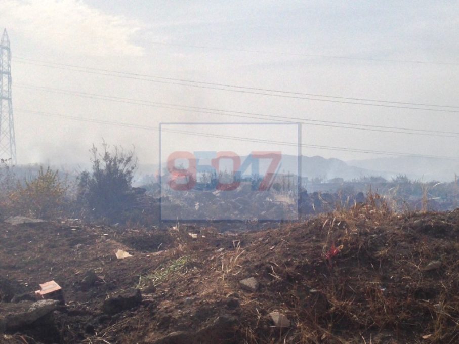 PATERNO': Ennesimo incendio di sterpaglie