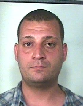 CATANIA: Supermarket cittadino della droga, ventisette arresti