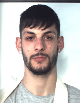 CATANIA: Supermarket cittadino della droga, ventisette arresti