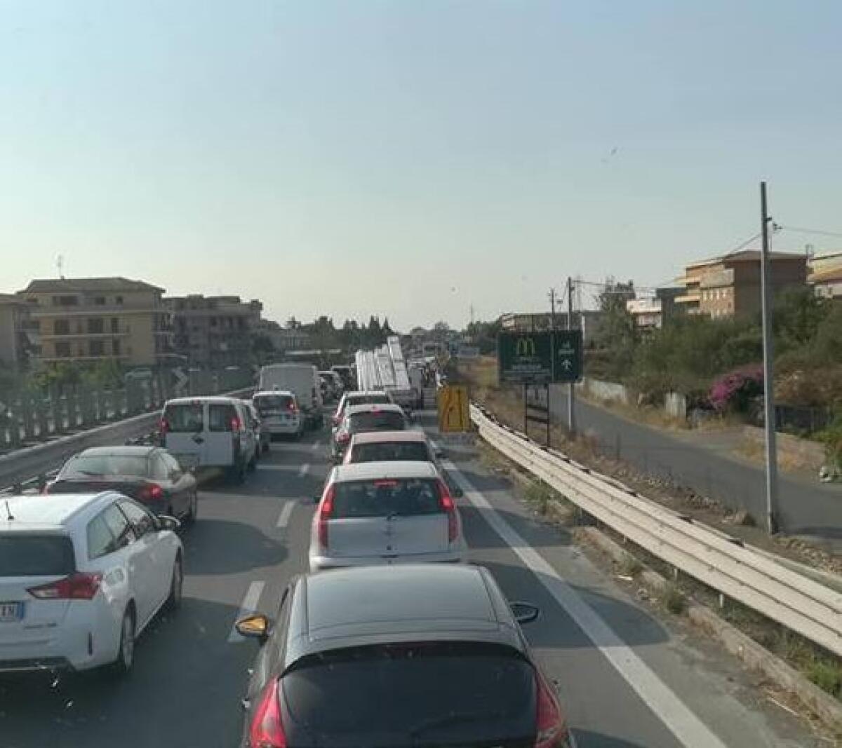 ANAS AL LAVORO SULLA SS121, LUNGHE CODE E TRAFFICO IN DIREZIONE CATANIA - 