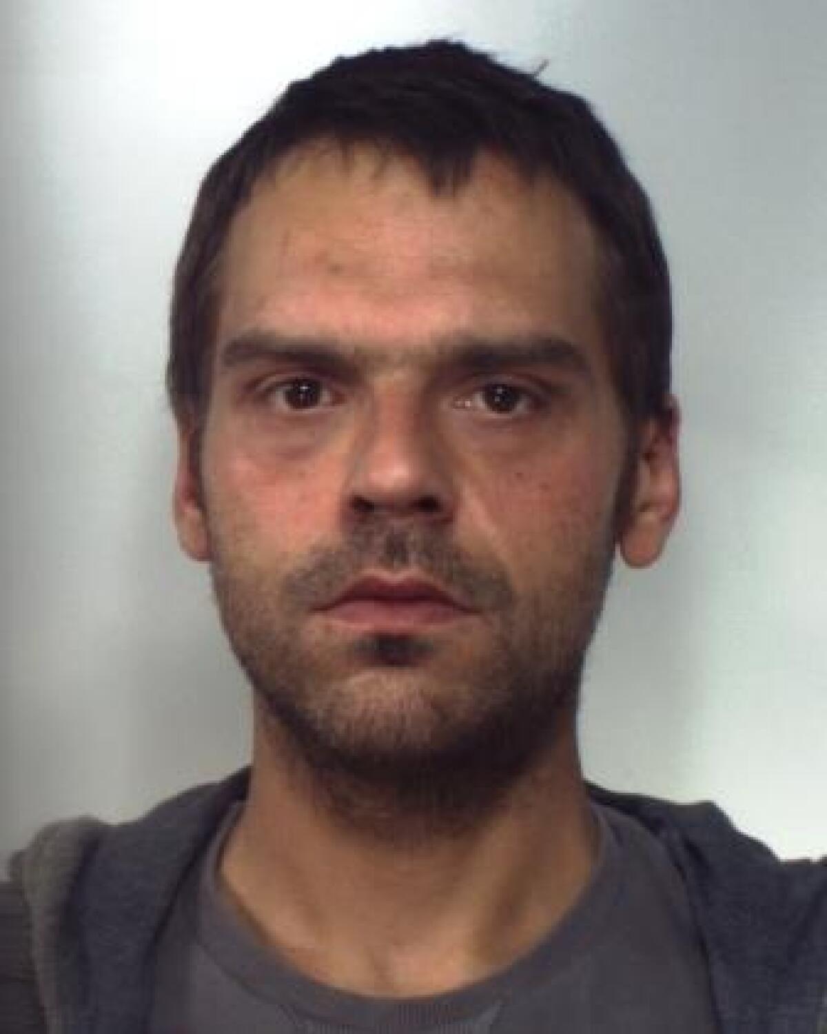 VIZZINI: Già ai domiciliari per droga si fa trovare in casa con altro “fumo”: arrestato e tradotto in carcere - 