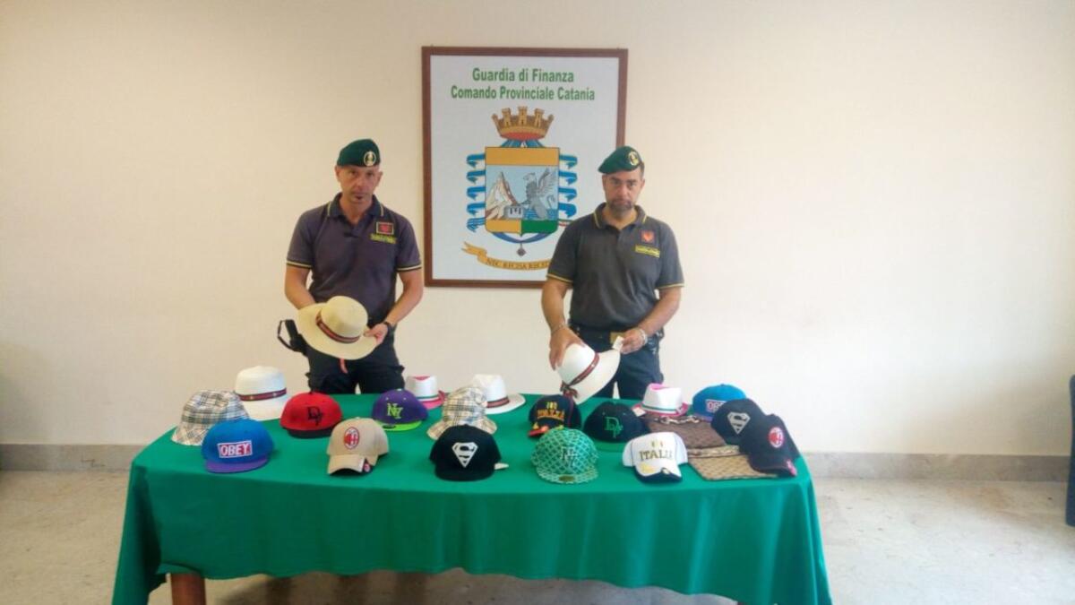 CATANIA: SEQUESTRATI OLTRE 550 ARTICOLI CONTRAFFATTI. DENUNCIATO UN IMPRENDITORE CINESE. - 