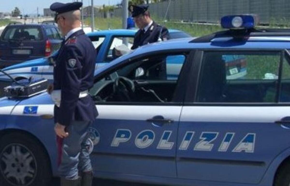 ACIREALE: AGENTI DELLA POLIZIA STRADALE SALVANO DUE BIMBI DA UN CONDOMINIO LAMBITO DALLE FIAMME - 