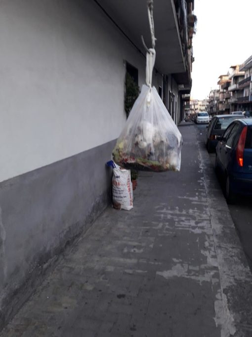 PATERNÒ, RIFIUTI IN STRADA, SITUAZIONE CRITICA