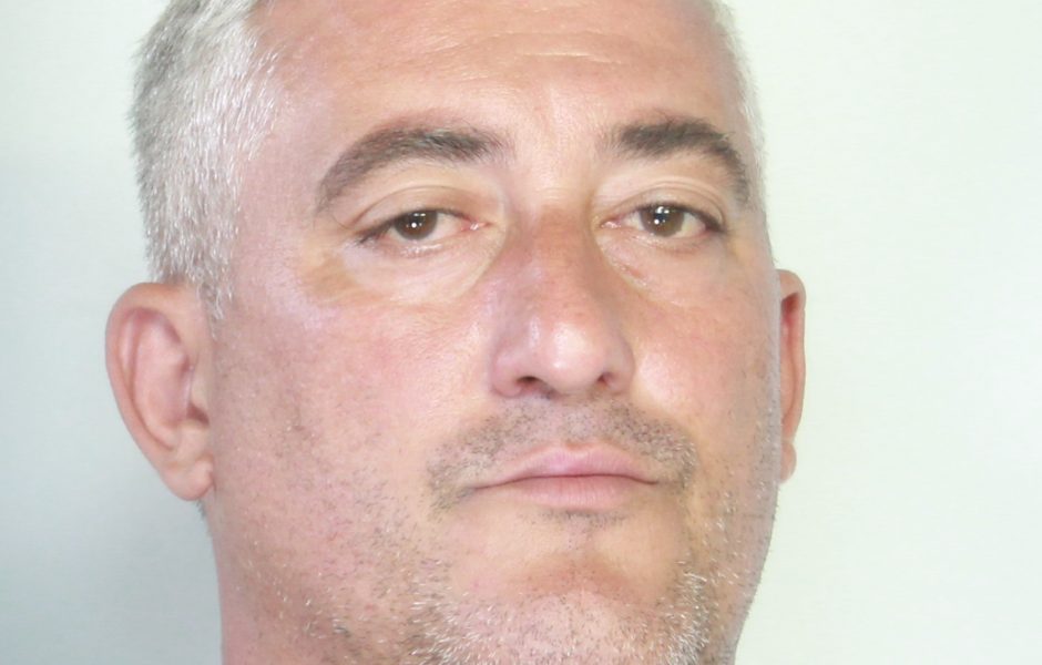 CATANIA: Rubano un'auto e chiedono il riscatto mentre la vittima è dalla Polizia per fare la denuncia - FOTO