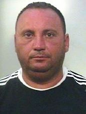 MOTTA S.ANASTASIA: NASCONDE UNA PIANTAGIONE DI CANAPA IN UN CASOLARE: 43ENNE IN MANETTE