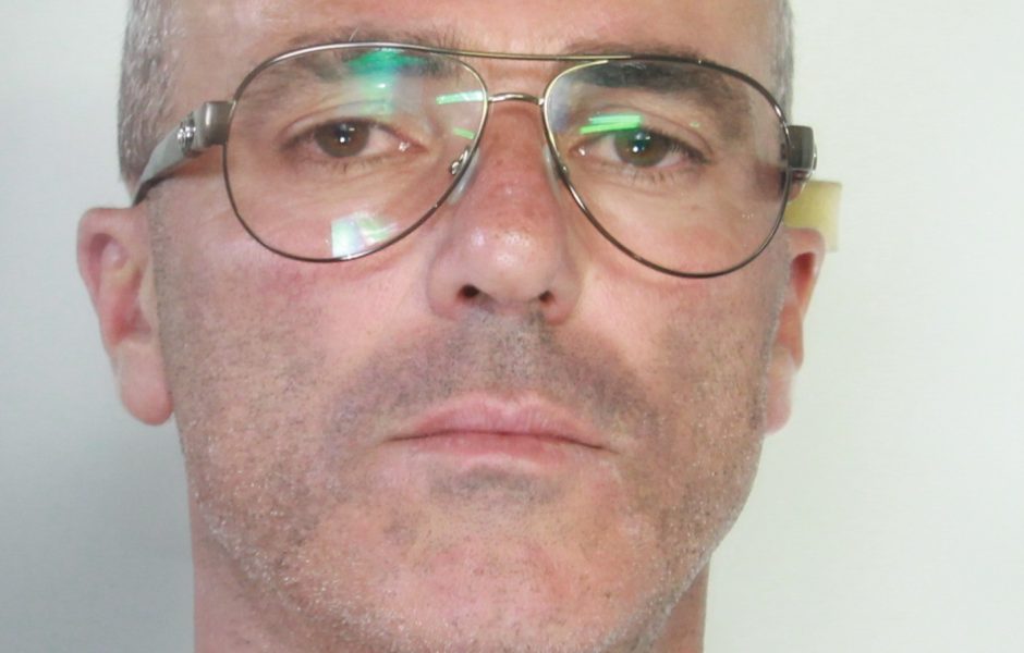 CATANIA: Rubano un'auto e chiedono il riscatto mentre la vittima è dalla Polizia per fare la denuncia - FOTO