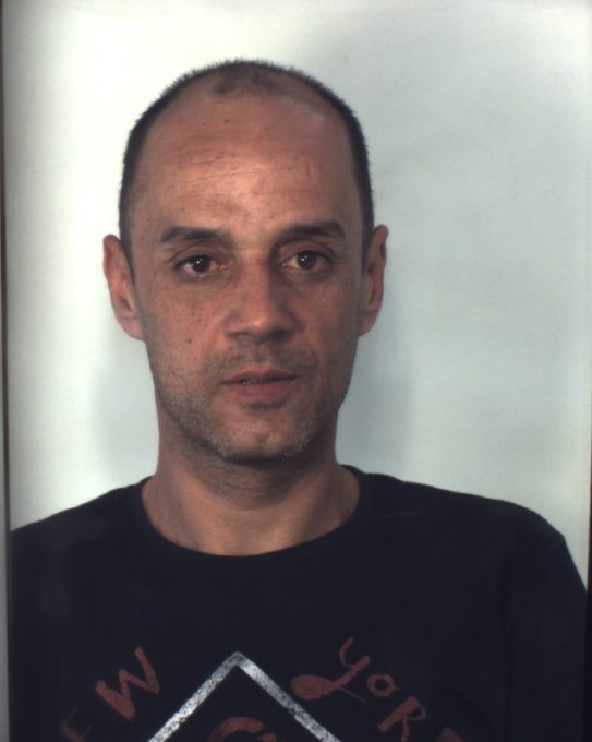 PATERNÒ DETENEVA UNA PISTOLA NELLA PROPRIA OFFICINA, ARRESTATO