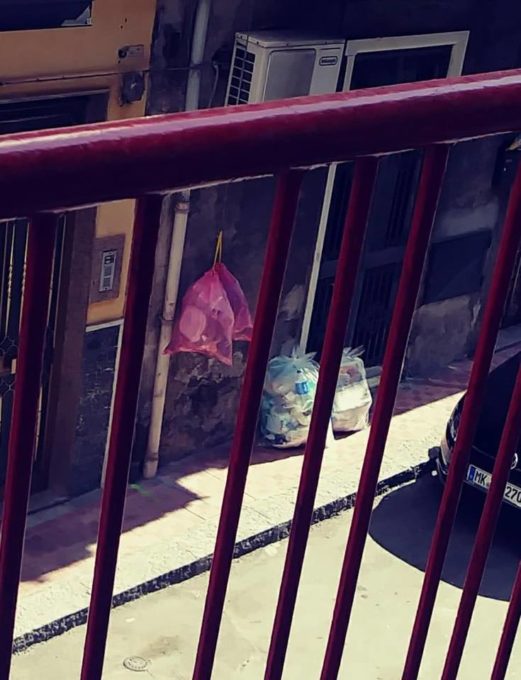 PATERNO': DISAGI PER LA RACCOLTA RIFIUTI, LE FOTO DEI NOSTRI LETTORI